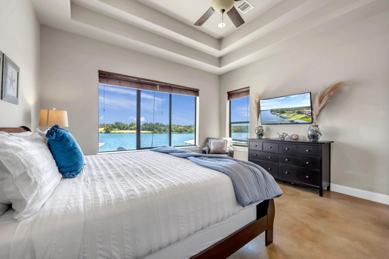 119 Christopher Concierge Services Available Kingsland Exterior foto